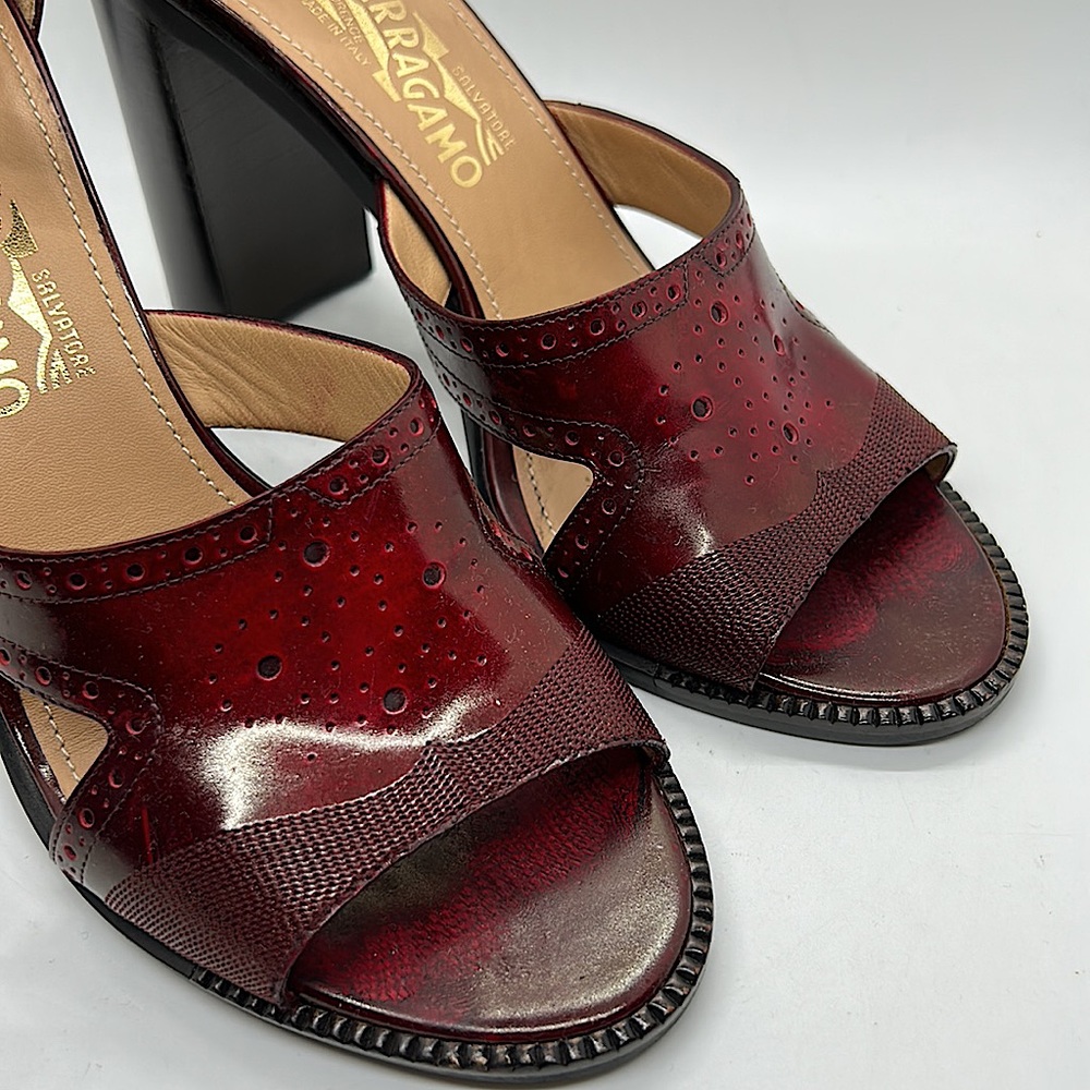 Salvatore Ferragamo Cherry Leather Nuala Block Heel Sandals Shoes **Sz 10**🔥🔥 - Picture 4 of 11